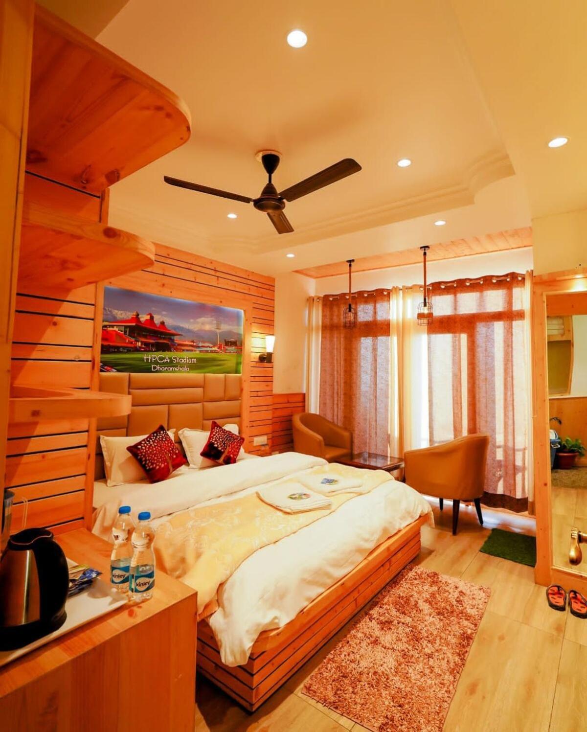 Lord Krishna Boutique Stay Νταραμσάλα Εξωτερικό φωτογραφία